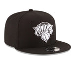 New York Knicks New Era 9FIFTY Black/White Adjustable Snapback Hat