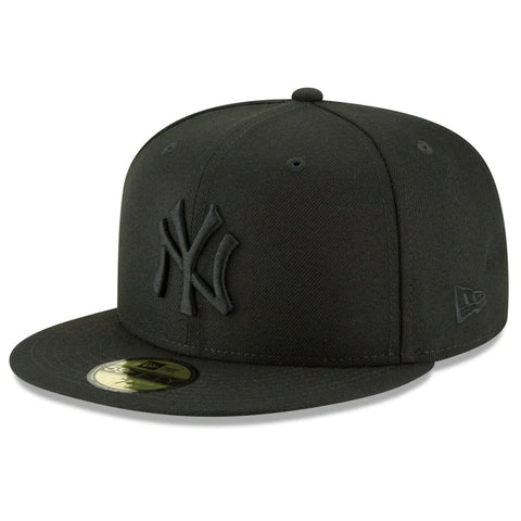 New York Yankees New Era 59FIFTY Black on Black Fitted Hat